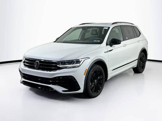 VOLKSWAGEN TIGUAN 4MOTION 2022 3VV8B7AX1NM171976 image